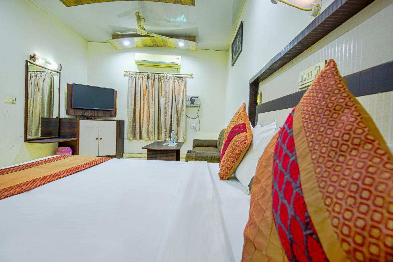 Hotel Surya Ludhiana Eksteriør bilde